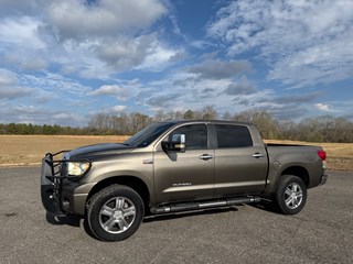 2010 Toyota Tundra Limited's photo