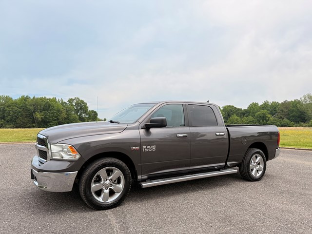 2020 RAM 1500 Classic SLT Crew Cab 6'4's photo