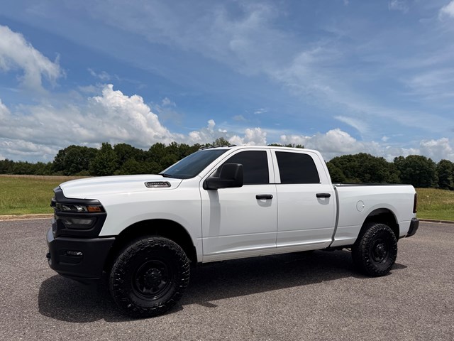 2025 RAM 2500 Tradesman 4X4 Crew Cab SWB's photo