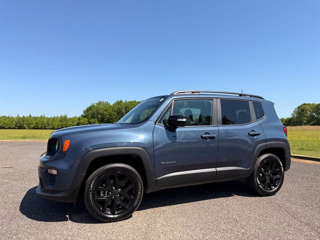 2023 Jeep Renegade Altitude 4x4's photo